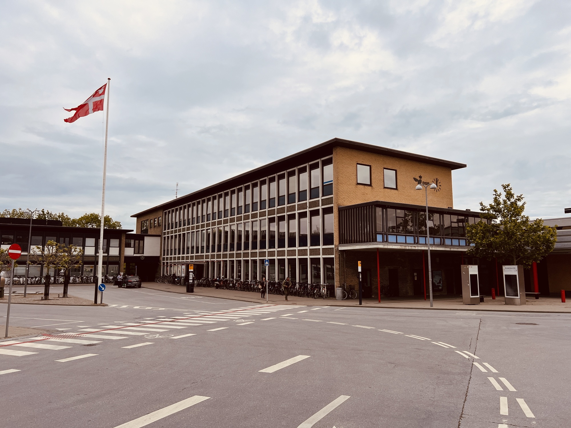 Uddeling af Morgenmad og andre Aktiviteter i Nykøbing F.